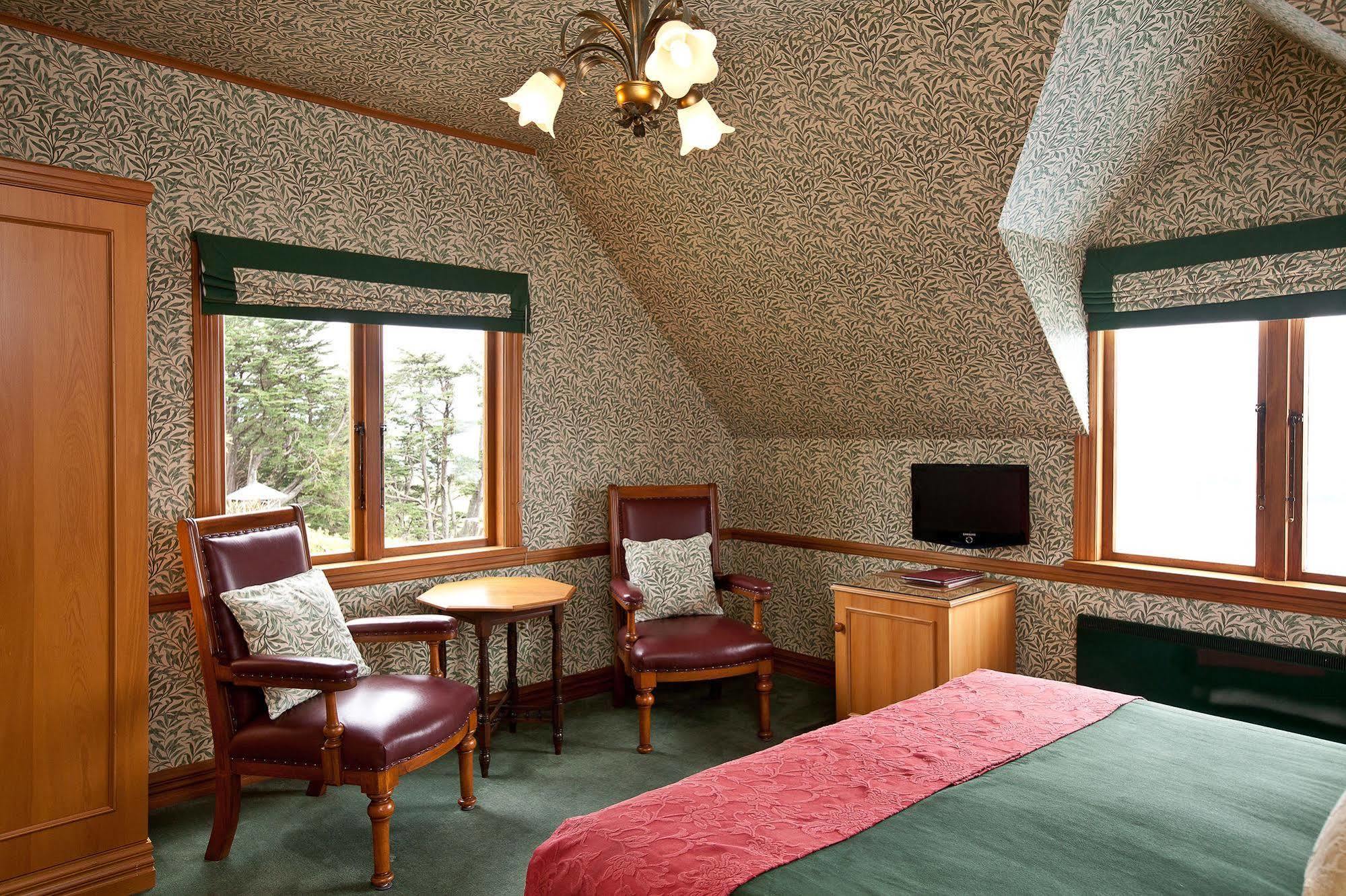 Lodge Larnach & Stable Dunedin